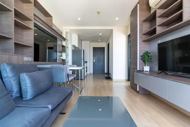 AAR00052, Skywalk Condominium